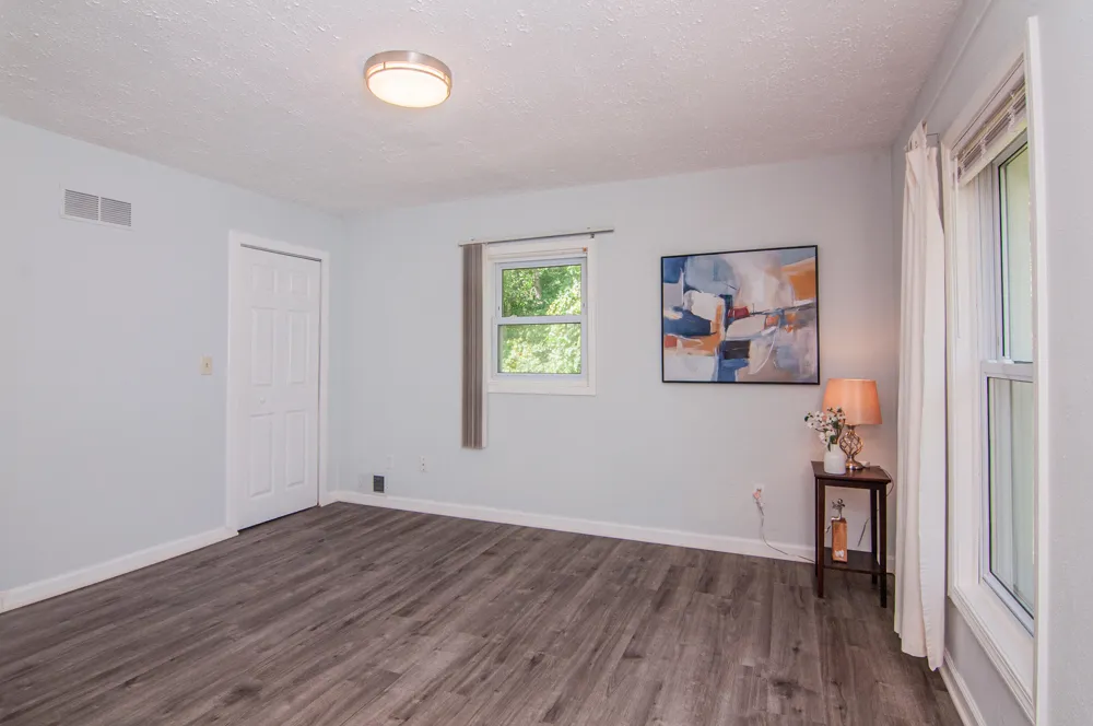 21411 Orchard Lake Road Farmington Hills City, MI 48336