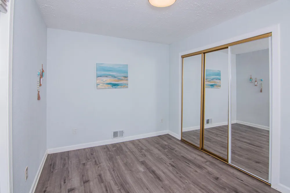 21411 Orchard Lake Road Farmington Hills City, MI 48336