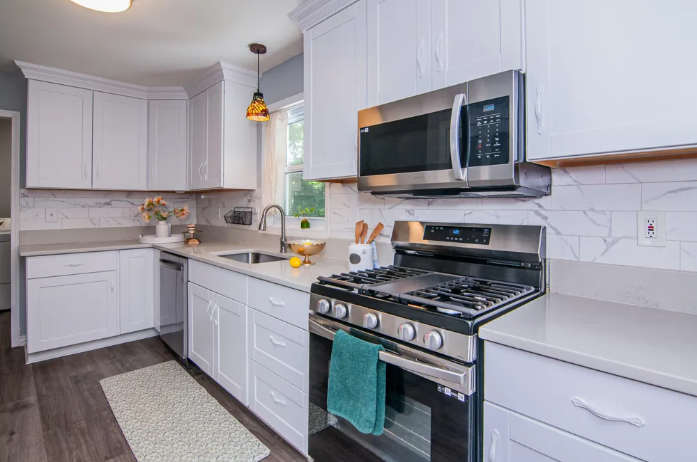 21411 Orchard Lake Road Farmington Hills City, MI 48336