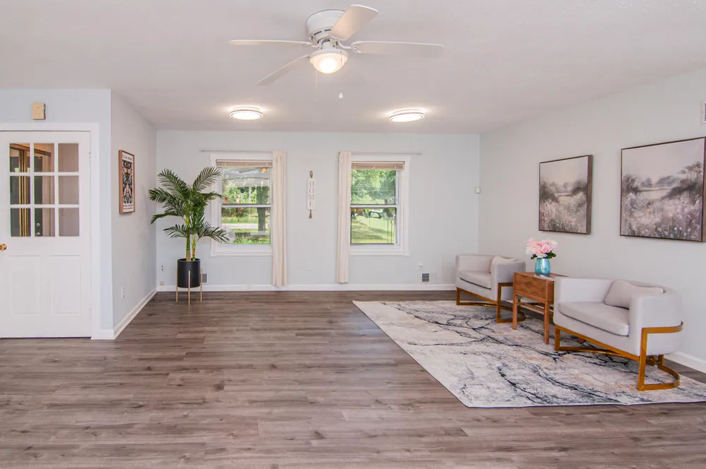 21411 Orchard Lake Road Farmington Hills City, MI 48336