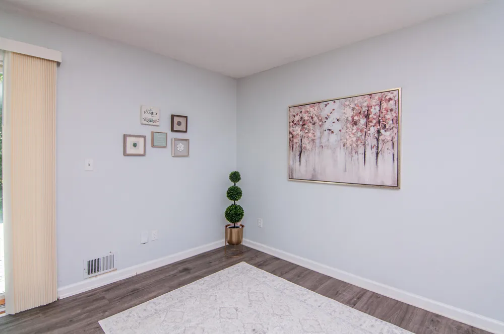 21411 Orchard Lake Road Farmington Hills City, MI 48336