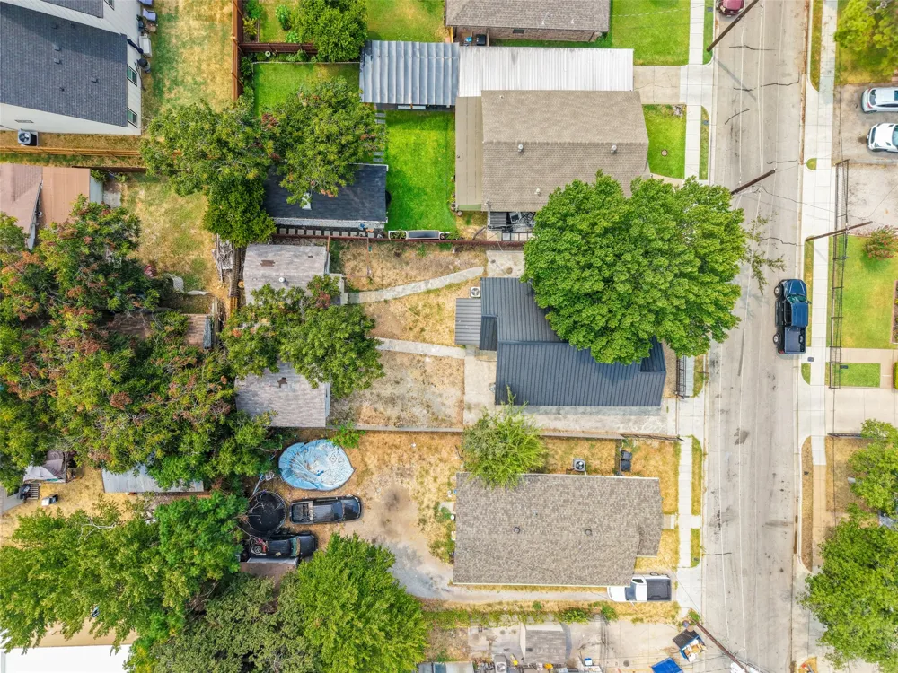 2520 Dell Street Fort Worth, TX 76111