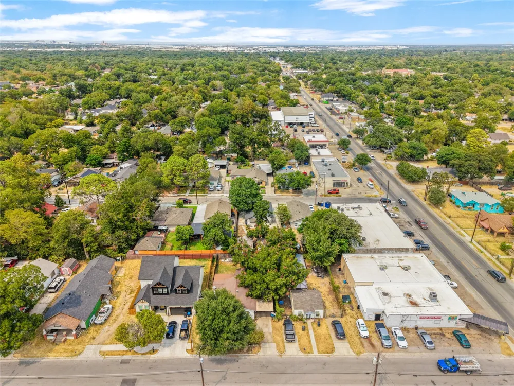 2520 Dell Street Fort Worth, TX 76111