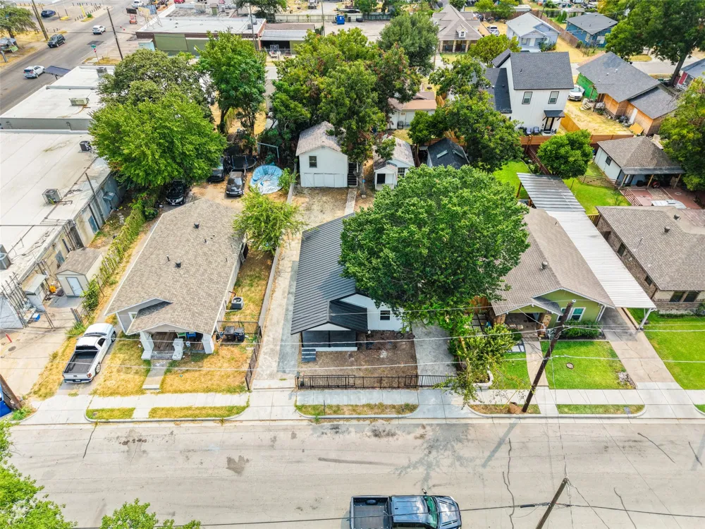 2520 Dell Street Fort Worth, TX 76111