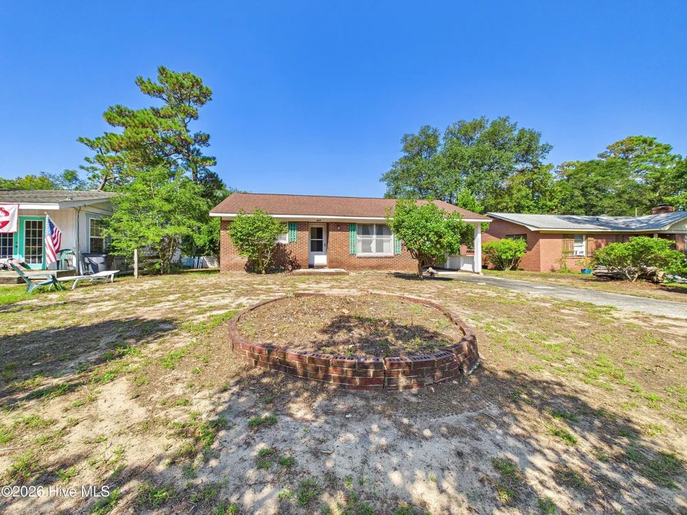 425 Norton Street Oak Island, NC 28465