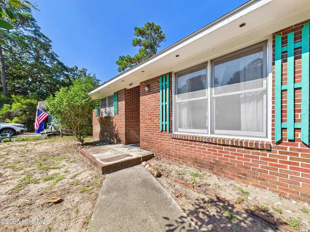 425 Norton Street Oak Island, NC 28465