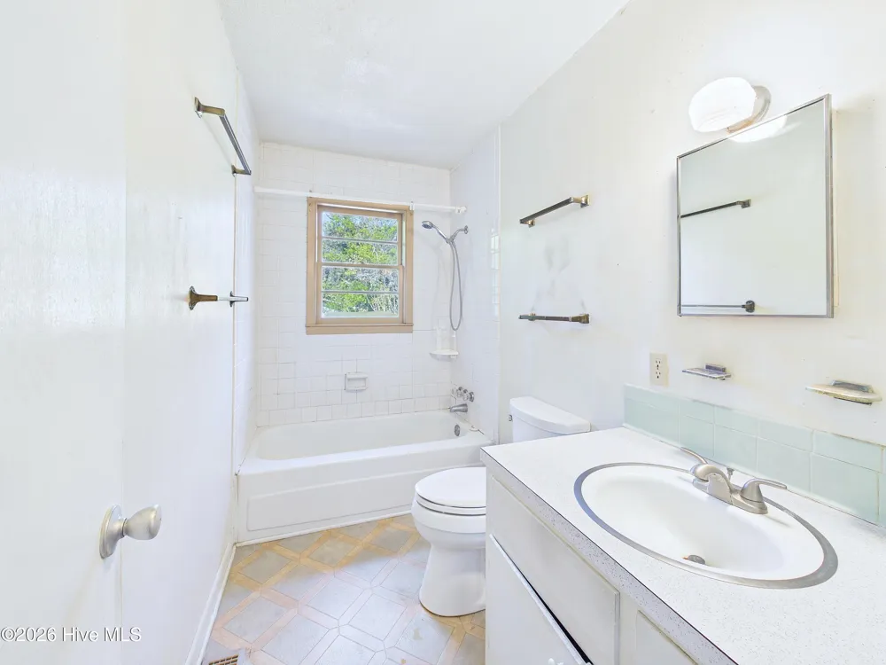 425 Norton Street Oak Island, NC 28465