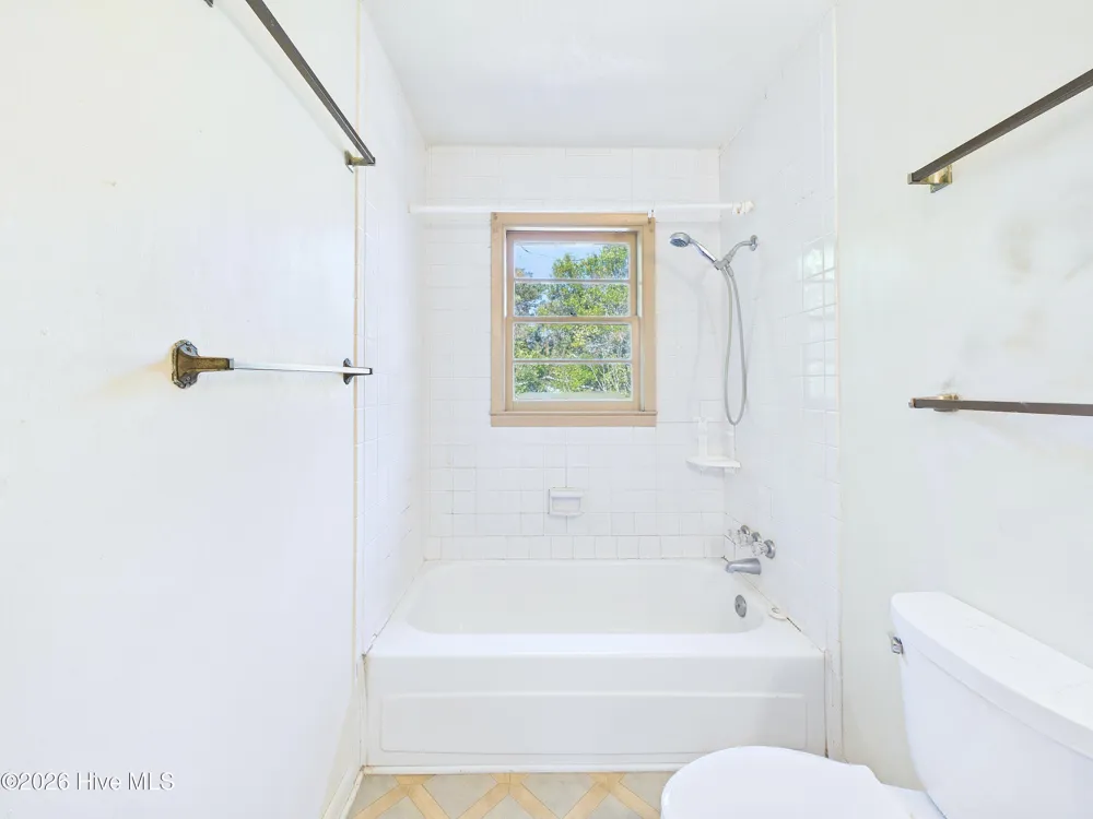 425 Norton Street Oak Island, NC 28465