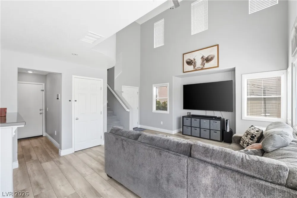 9144 Starling Wing Place Las Vegas, NV 89143