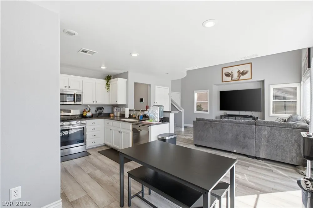 9144 Starling Wing Place Las Vegas, NV 89143