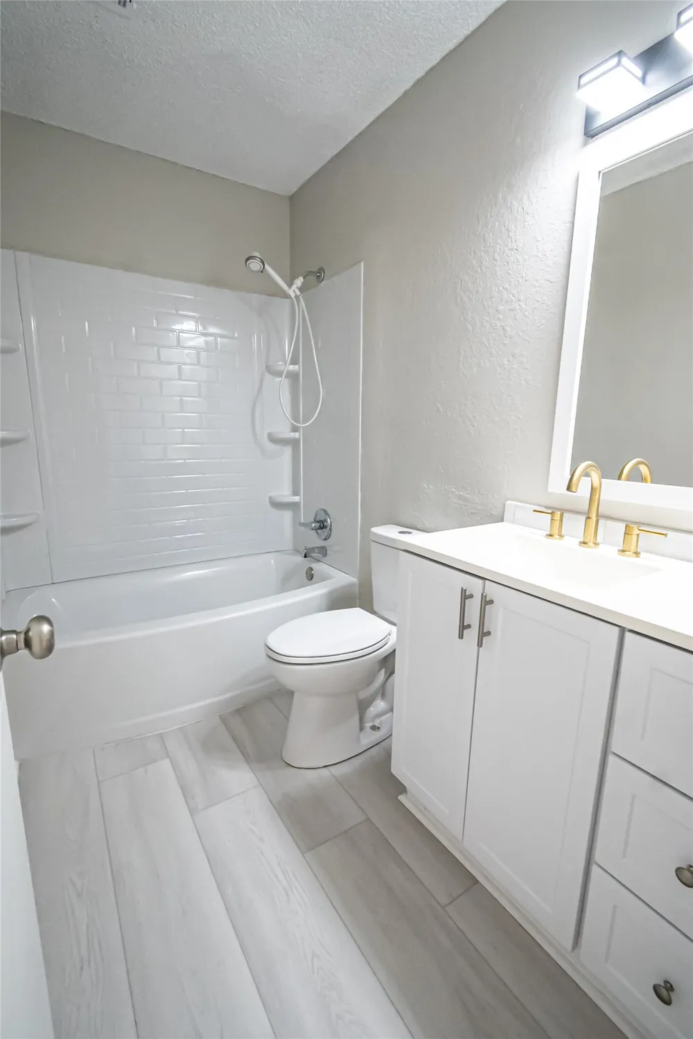 16420 E 3rd Street Tulsa, OK 74108