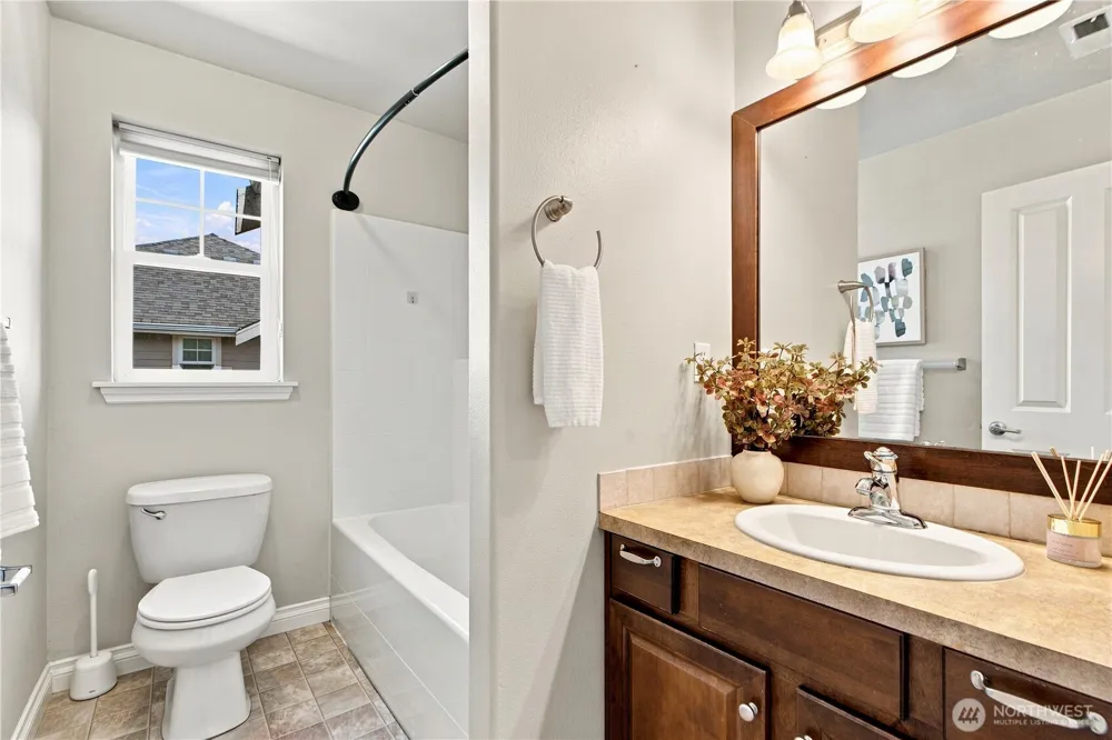21416 50th Avenue W #3 Mountlake Terrace, WA 98043