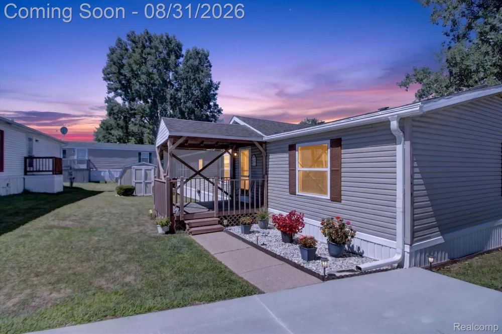 14151 E Tyler Dr Plymouth City, MI 48170