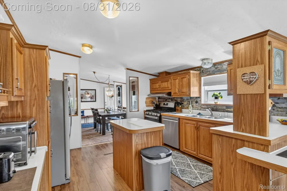 14151 E Tyler Dr Plymouth City, MI 48170