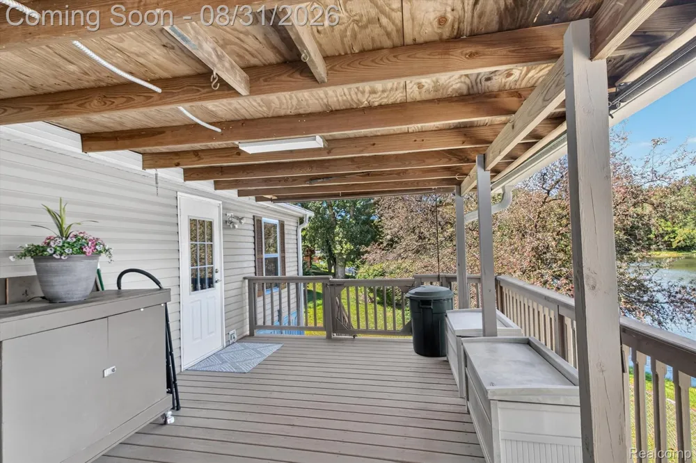 14151 E Tyler Dr Plymouth City, MI 48170
