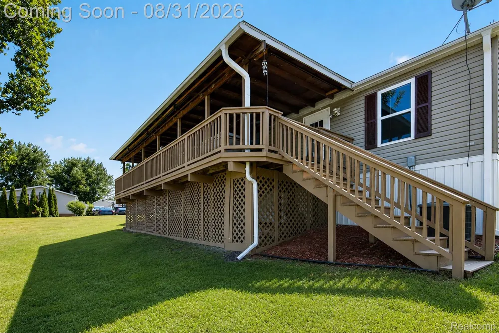 14151 E Tyler Dr Plymouth City, MI 48170