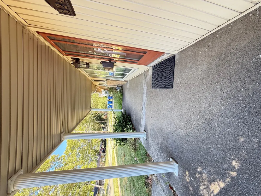 32410 HALMICH DRIVE Warren City, MI 48092