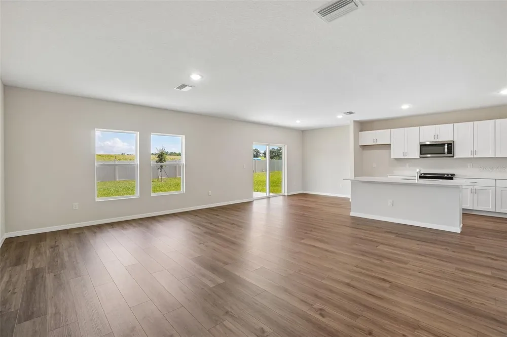36605 SAGEMOOR DRIVE Zephyrhills, FL 33541