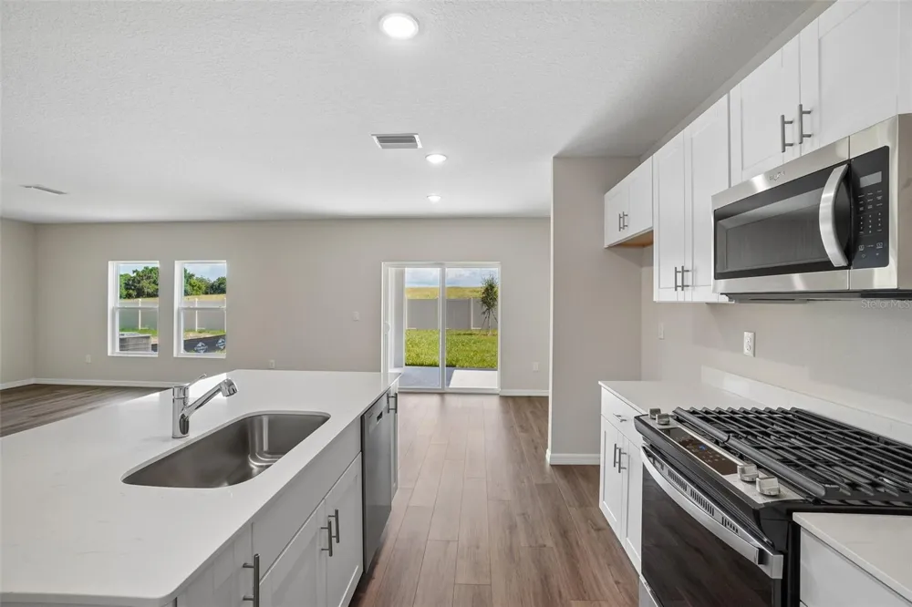 36605 SAGEMOOR DRIVE Zephyrhills, FL 33541