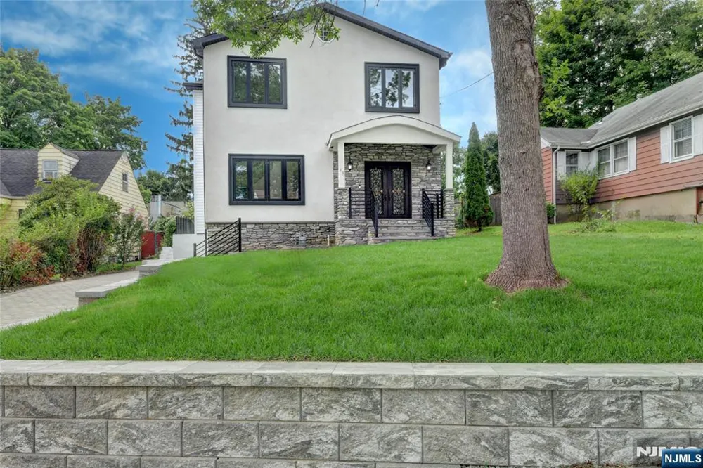 49 Longview Avenue Par-Troy Hills, NJ 07034