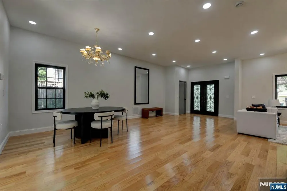 49 Longview Avenue Par-Troy Hills, NJ 07034