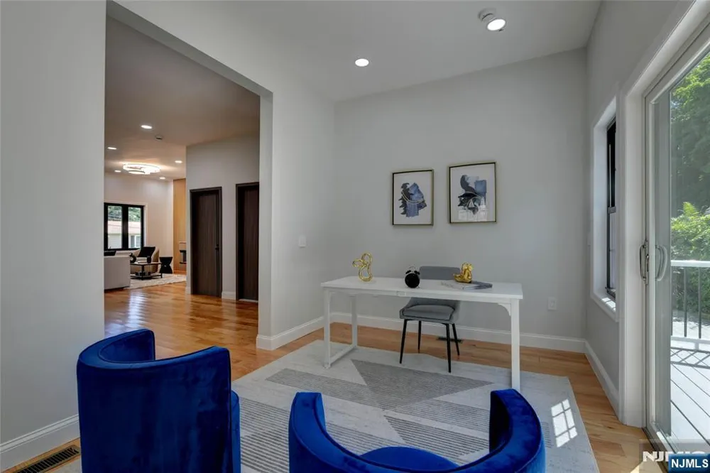 49 Longview Avenue Par-Troy Hills, NJ 07034
