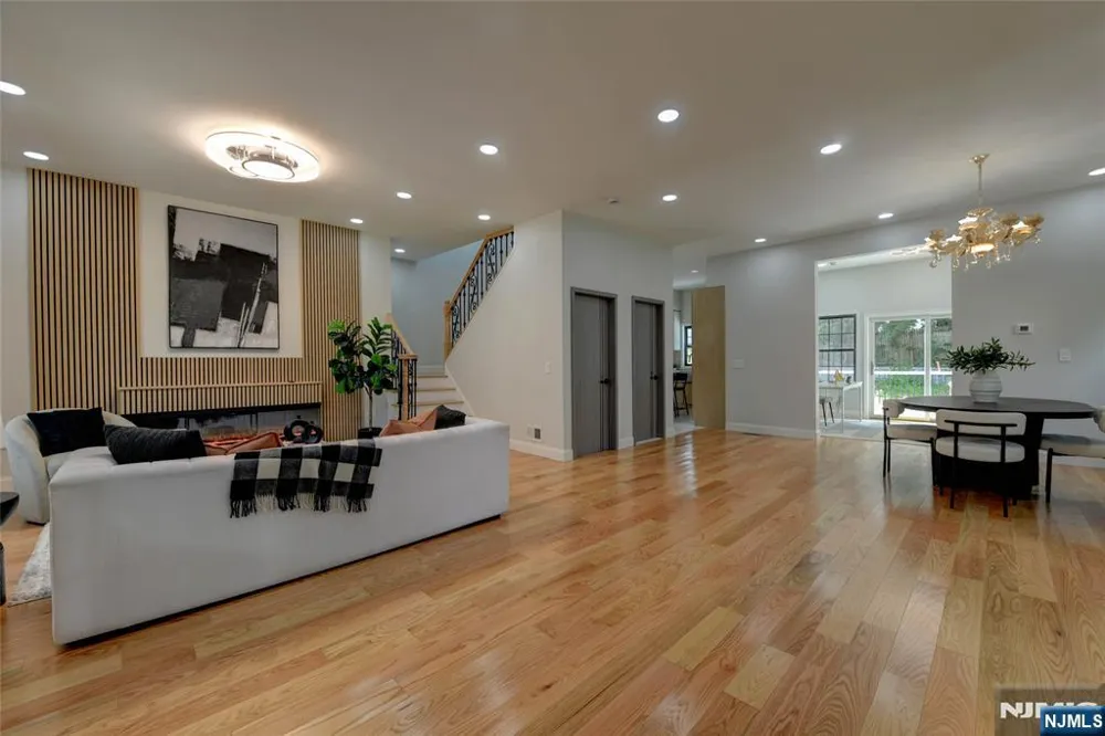 49 Longview Avenue Par-Troy Hills, NJ 07034