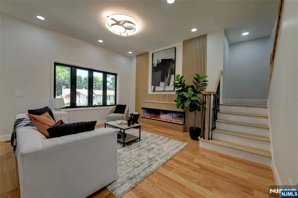 49 Longview Avenue Par-Troy Hills, NJ 07034