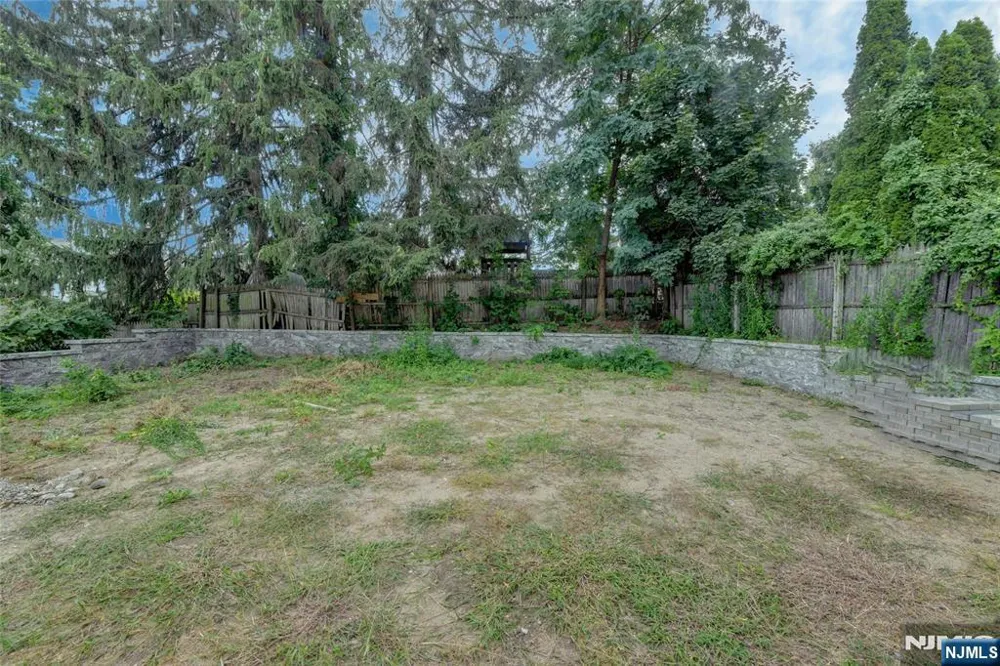 49 Longview Avenue Par-Troy Hills, NJ 07034