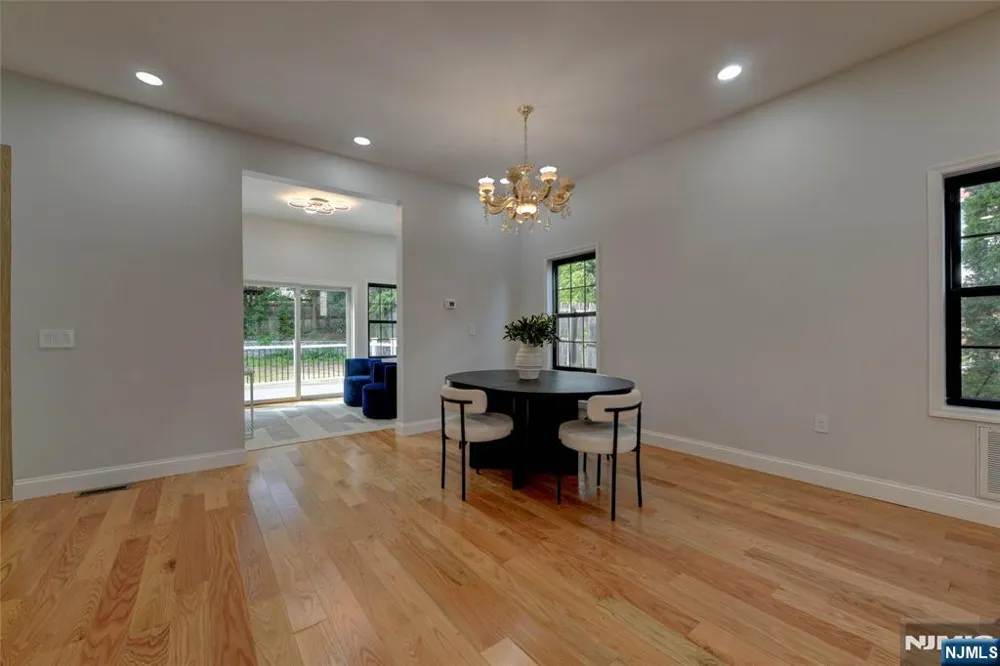 49 Longview Avenue Par-Troy Hills, NJ 07034