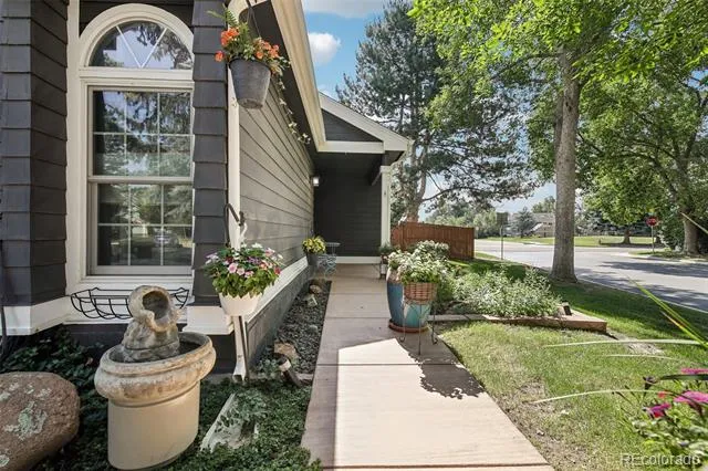 7100 Dry Creek Court Niwot, CO 80503