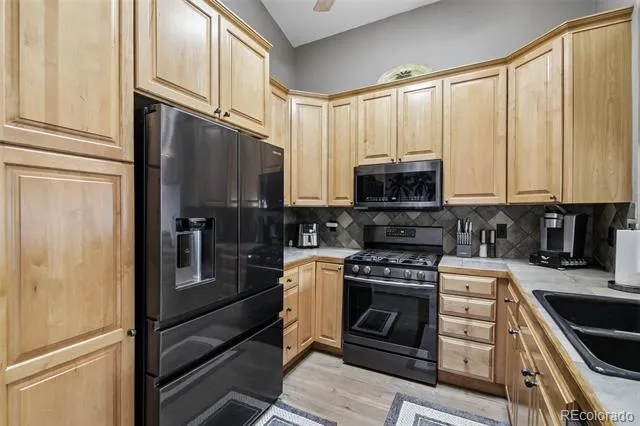 7100 Dry Creek Court Niwot, CO 80503