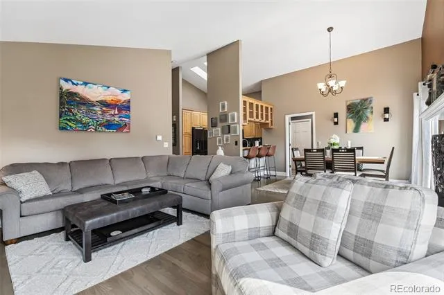 7100 Dry Creek Court Niwot, CO 80503