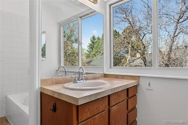 11648 E Cedar Avenue Aurora, CO 80012