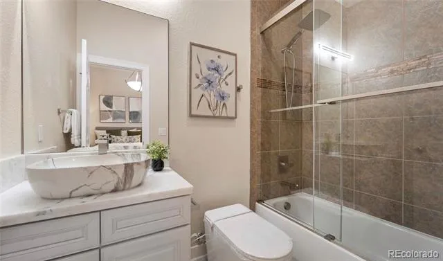 10488 Bluffmont Drive Lone Tree, CO 80124