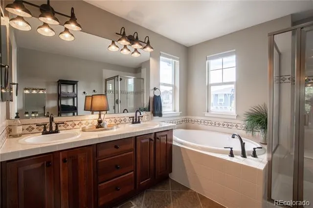 10468 Applebrook Circle Highlands Ranch, CO 80130