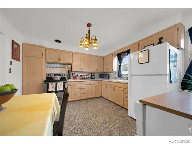 713 West Street Fort Morgan, CO 80701