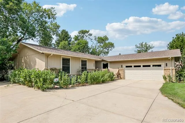 7922 Meadow Lake Road Niwot, CO 80503
