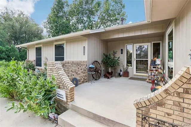 7922 Meadow Lake Road Niwot, CO 80503