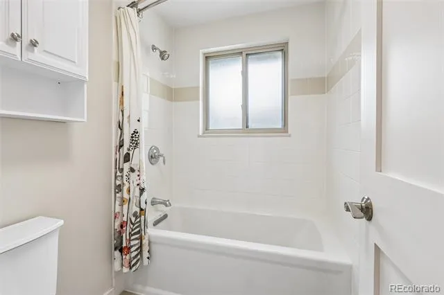 7922 Meadow Lake Road Niwot, CO 80503