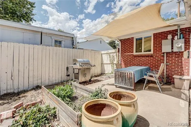 5550 Holland Drive Arvada, CO 80002