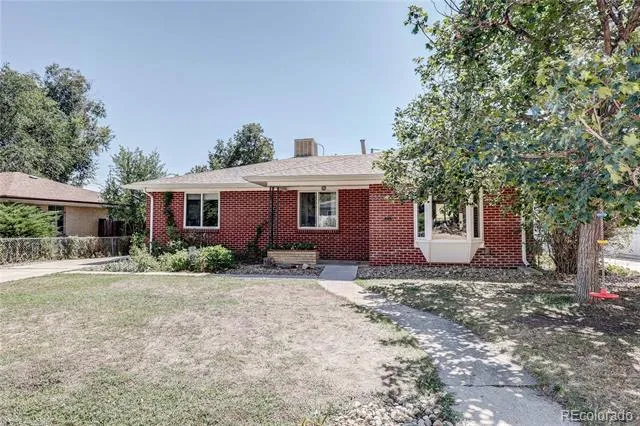 5550 Holland Drive Arvada, CO 80002