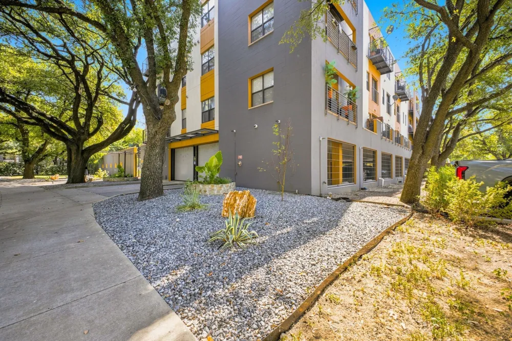 4108 Office Parkway #124 Dallas, TX 75204