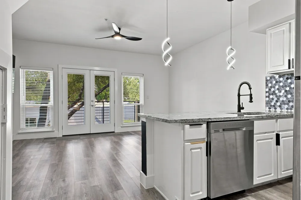 4108 Office Parkway #124 Dallas, TX 75204