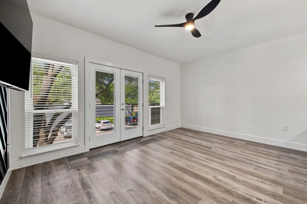 4108 Office Parkway #124 Dallas, TX 75204