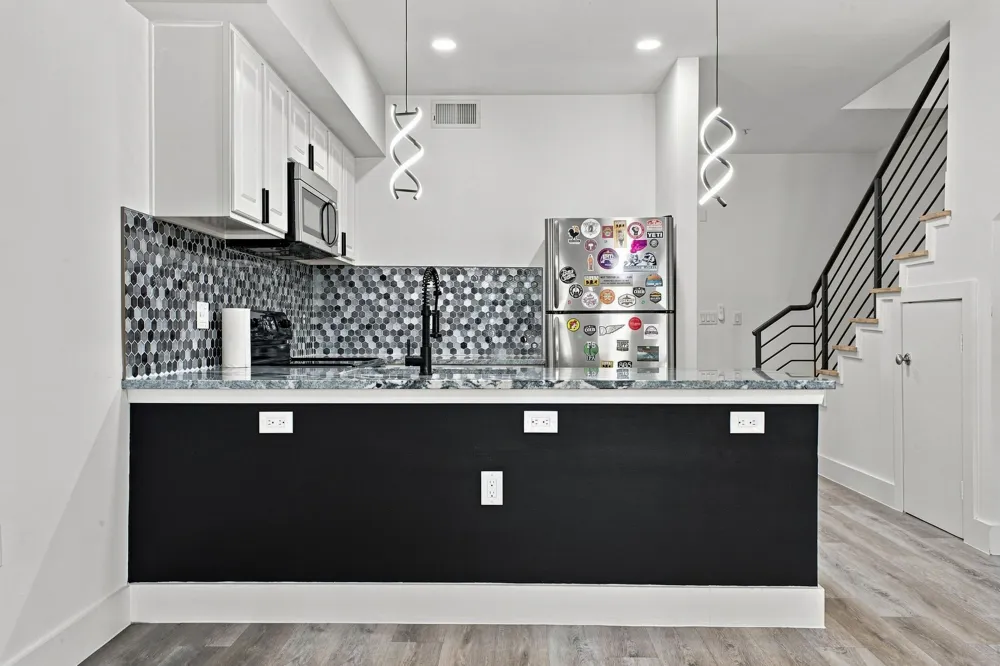 4108 Office Parkway #124 Dallas, TX 75204