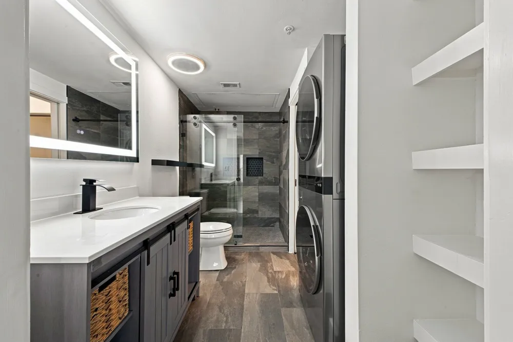 4108 Office Parkway #124 Dallas, TX 75204