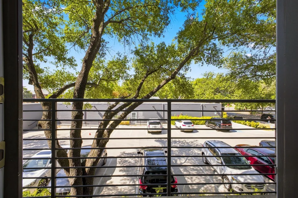 4108 Office Parkway #124 Dallas, TX 75204