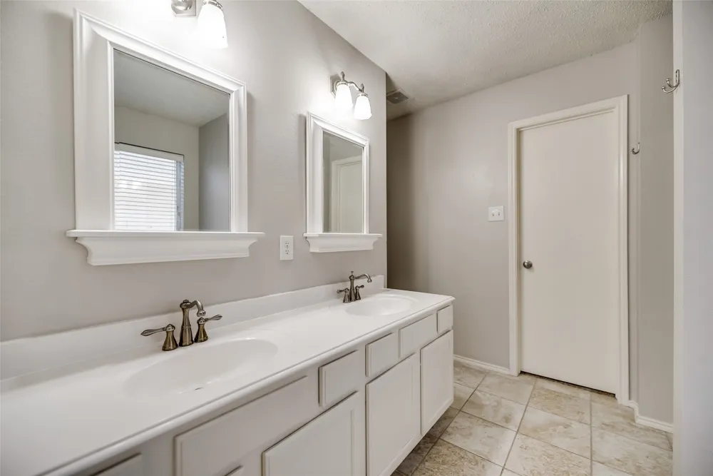 9913 George Bush Drive McKinney, TX 75072