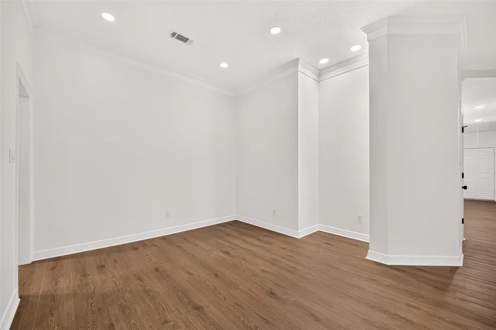 4415 Country Club View Baytown, TX 77521